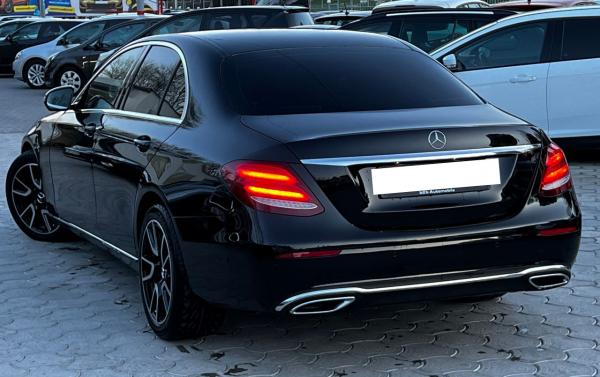Mercedes-Benz E-Class E220D W213