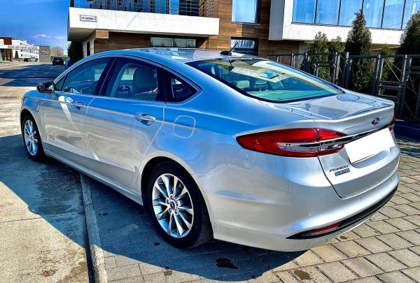 Ford Fusion Hybrid