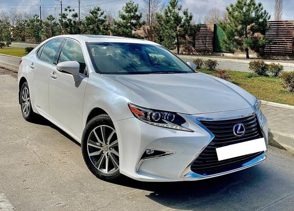 Lexus ES300h
