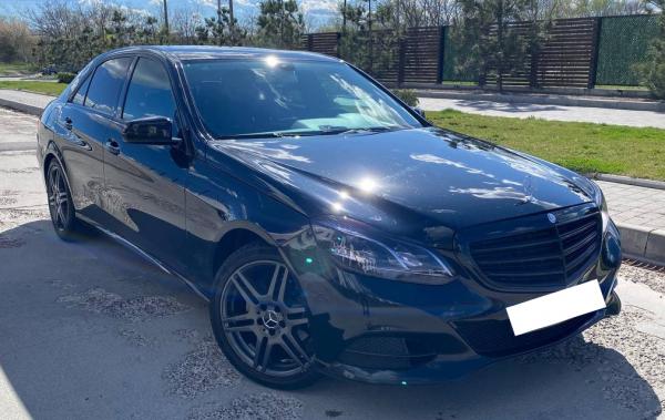 Mercedes-Benz E 200 